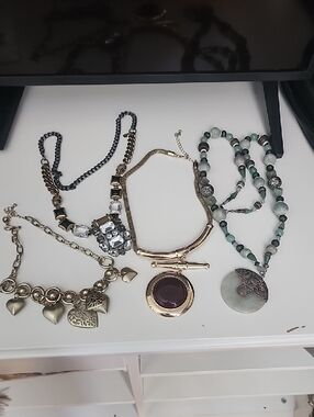 4Pc NECKLACE BUNDLE , UNIQUE STATMENT PIECES